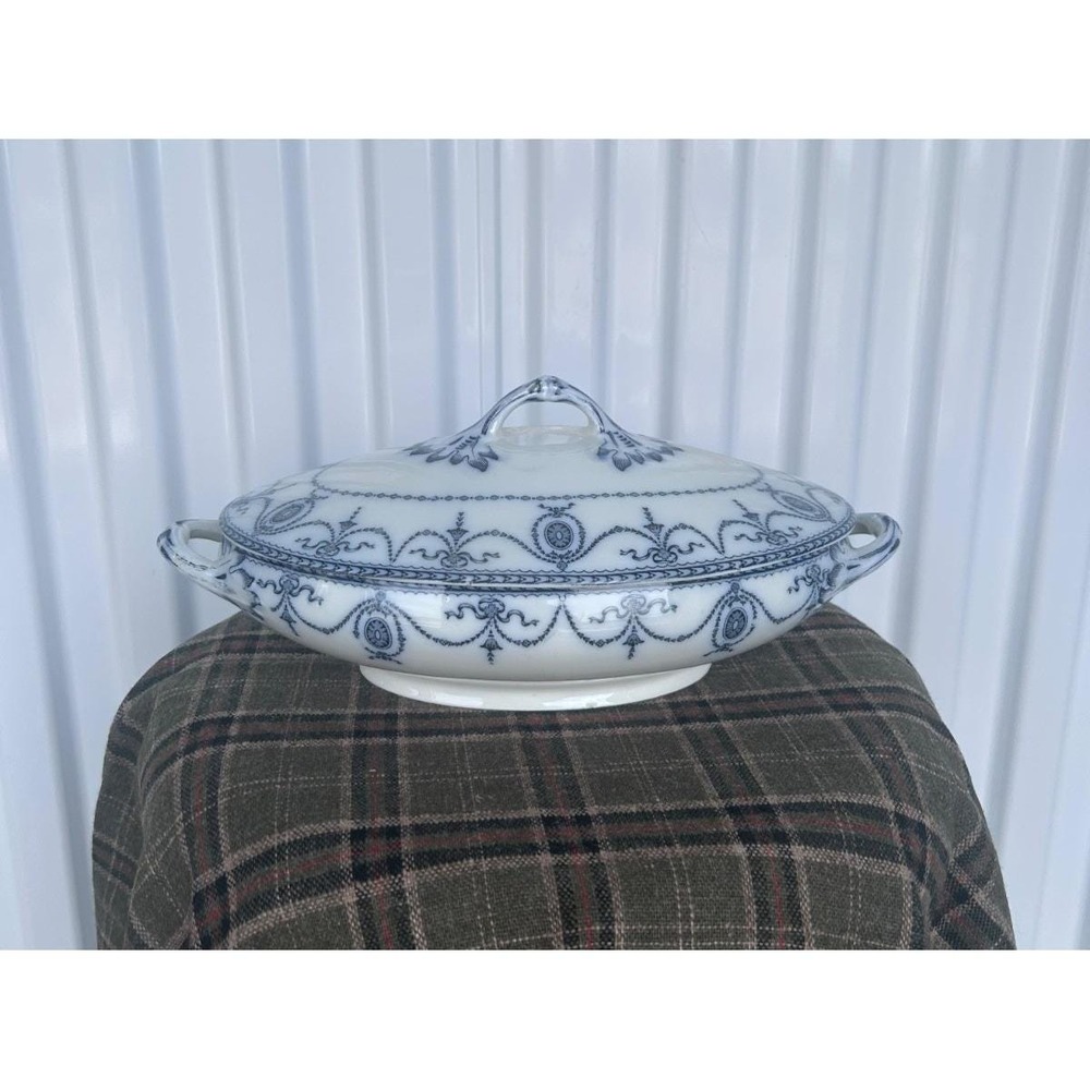 Flow Blue Wood & Sons Adams Covered Vegetable Tureen (454)